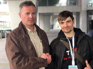 Акция Stop Fake Pandemic в аэропорту Борисполя